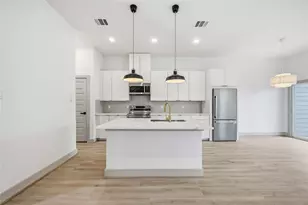 7555 Calhoun St, Houston, TX 77033 - Photo 9