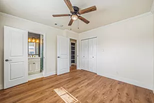 10042 Lazy Oaks St, Houston, TX 77080 - Photo 25