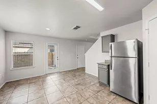 11422 Log Cabin Ln, Tomball, TX 77375 - Photo 17