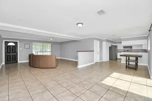 6814 Della St, Houston, TX 77093 - Photo 9