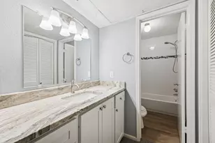 5005 Georgi Ln, Houston, TX 77092 - Photo 17