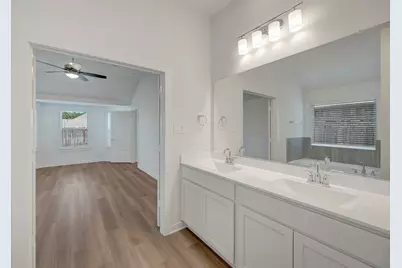 604 Spring Ashberry Court, Magnolia, TX 77354 - Photo 9