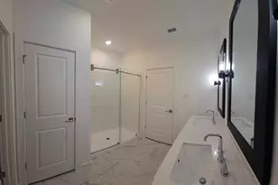 8430 Bay Oaks Dr, Baytown, TX 77523 - Photo 21