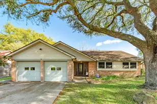 5703 Rockland Dr, Pearland, TX 77584 - Photo 1