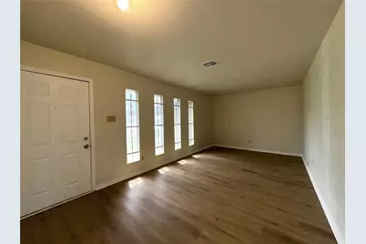 6023 Belarbor Street, Houston, TX 77033 - Photo 3