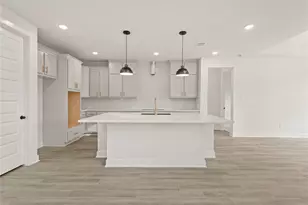 223 Warbler Song Dr, Willis, TX 77318 - Photo 5