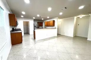 8831 Stratfield Ln, Houston, TX 77075 - Photo 5