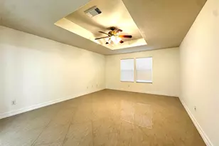 8831 Stratfield Ln, Houston, TX 77075 - Photo 11