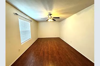 8831 Stratfield Lane, Houston, TX 77075 - Photo 17