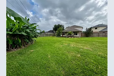 8831 Stratfield Lane, Houston, TX 77075 - Photo 29