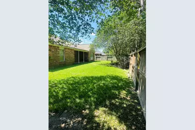 15923 Maple Shores Drive, Houston, TX 77044 - Photo 35