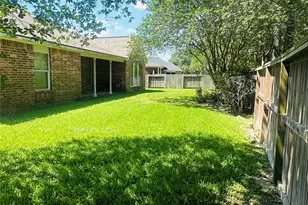 15923 Maple Shores Dr, Houston, TX 77044 - Photo 35