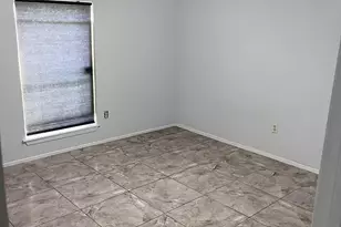 6439 S Briar Bayou Dr, Houston, TX 77072 - Photo 5