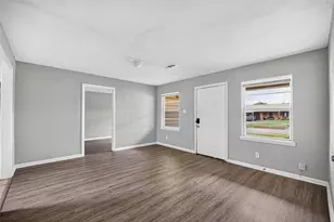 9610 Foredale St, Houston, TX 77075 - Photo 9