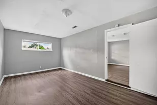 9610 Foredale St, Houston, TX 77075 - Photo 17