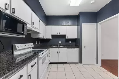 2100 Tanglewilde Street #330, Houston, TX 77063 - Photo 11