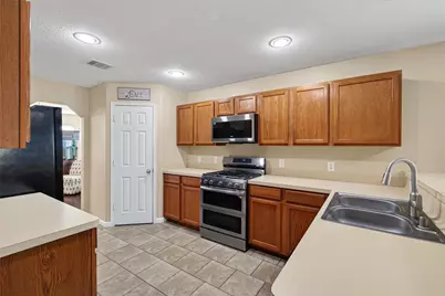 1918 Skipwood Drive, Missouri City, TX 77489 - Photo 7