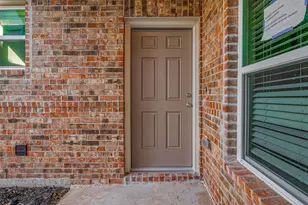 9960 Enclave Grove St, Willis, TX 77318 - Photo 5