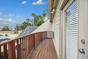 1321 Whispering Pines Dr, Houston, TX 77055 - Photo 11