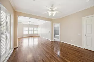 1321 Whispering Pines Dr, Houston, TX 77055 - Photo 9