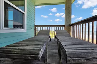 996 Alicia Dr, Gilchrist, TX 77617 - Photo 41