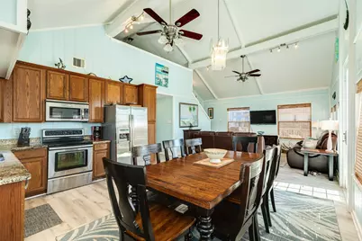 13022 Coronado Drive, Freeport, TX 77541 - Photo 11