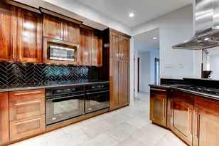10007 Cedar Creek Dr, Houston, TX 77042 - Photo 7