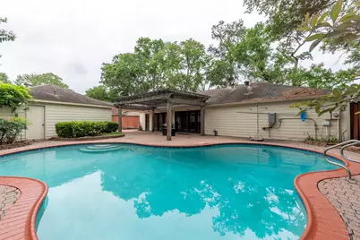 10007 Cedar Creek Drive, Houston, TX 77042 - Photo 27
