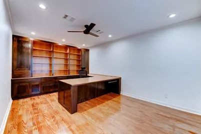 10007 Cedar Creek Drive, Houston, TX 77042 - Photo 15