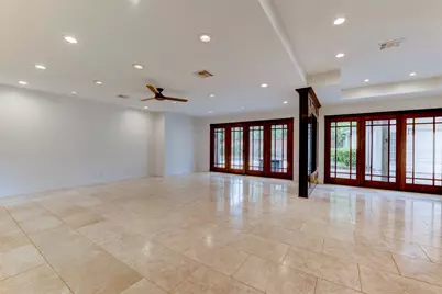 10007 Cedar Creek Drive, Houston, TX 77042 - Photo 9