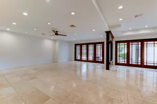 10007 Cedar Creek Dr, Houston, TX 77042 - Photo 9