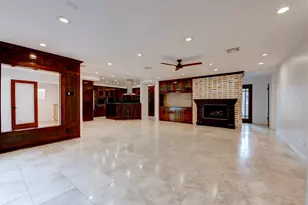 10007 Cedar Creek Dr, Houston, TX 77042 - Photo 11