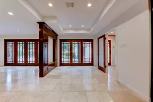 10007 Cedar Creek Dr, Houston, TX 77042 - Photo 13