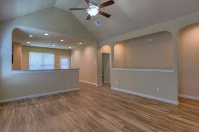 3213 Buttercup Drive, Texas City, TX 77591 - Photo 3