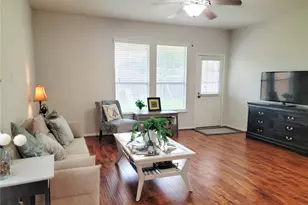 8811 Henrico Ln, Rosenberg, TX 77469 - Photo 3