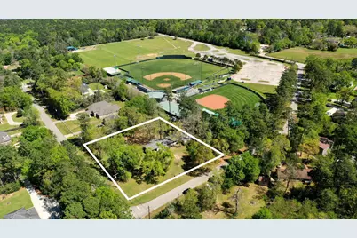 2424 Meadow Road, Conroe, TX 77384 - Photo 5