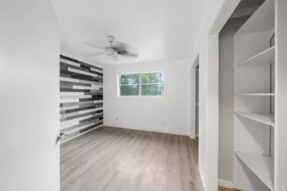 1911 Avenue O, Huntsville, TX 77340 - Photo 19