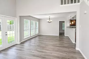 325 Old Course Dr, Friendswood, TX 77546 - Photo 3