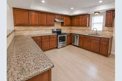325 Old Course Drive, Friendswood, TX 77546 - Photo 5