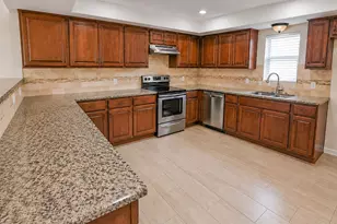 325 Old Course Dr, Friendswood, TX 77546 - Photo 5