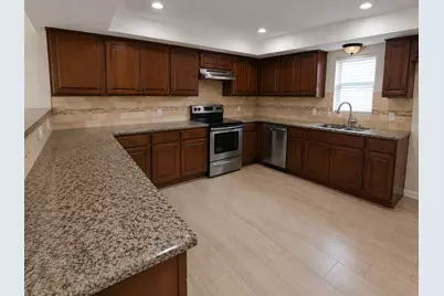 325 Old Course Drive, Friendswood, TX 77546 - Photo 7