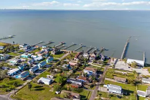 1813 Avenue A, Dickinson, TX 77539 - Photo 33