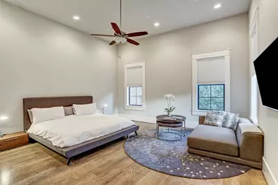 5655 Locke Lane, Houston, TX 77056 - Photo 17