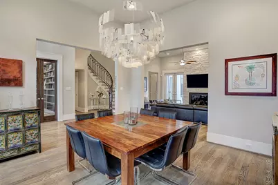 5655 Locke Lane, Houston, TX 77056 - Photo 13