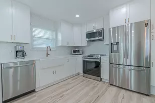 13826 Pirates Beach Blvd, Galveston, TX 77554 - Photo 17