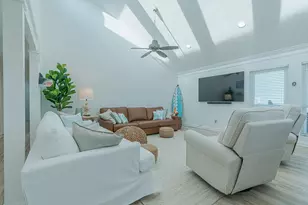 13826 Pirates Beach Blvd, Galveston, TX 77554 - Photo 7