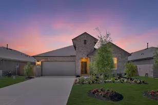 526 Samuel Rdg Dr, Dayton, TX 77535 - Photo 1