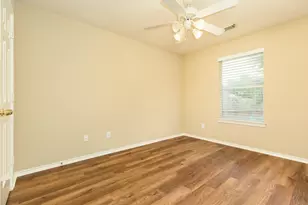 413 Sun River Ln, League City, TX 77539 - Photo 19