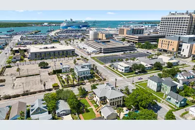 1301 Market Street, Galveston, TX 77550 - Photo 1