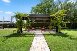 1301 Market St, Galveston, TX 77550 - Photo 41